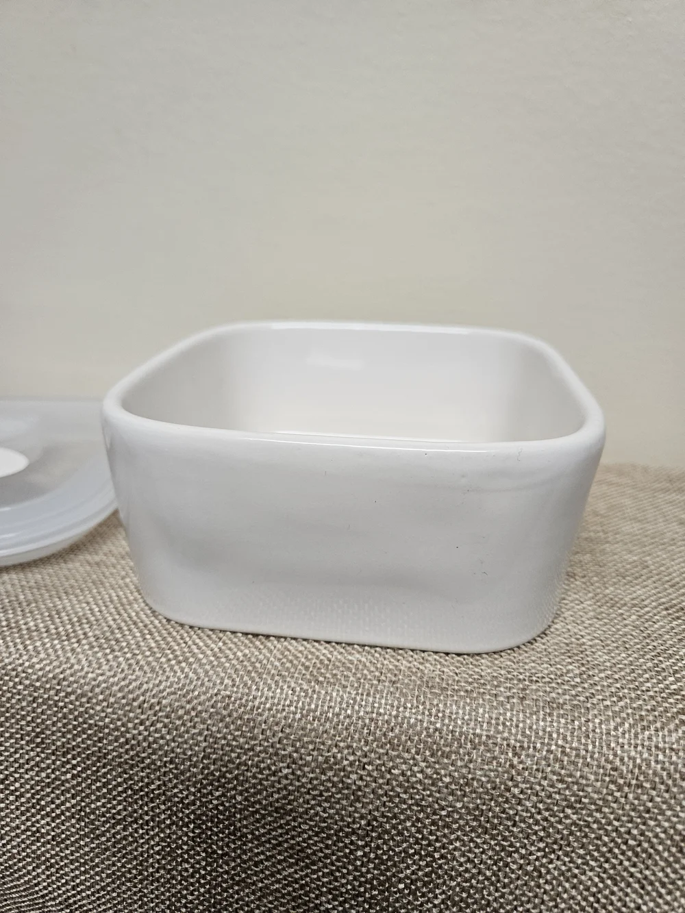 Rae Dunn Food Container With Vented Lid